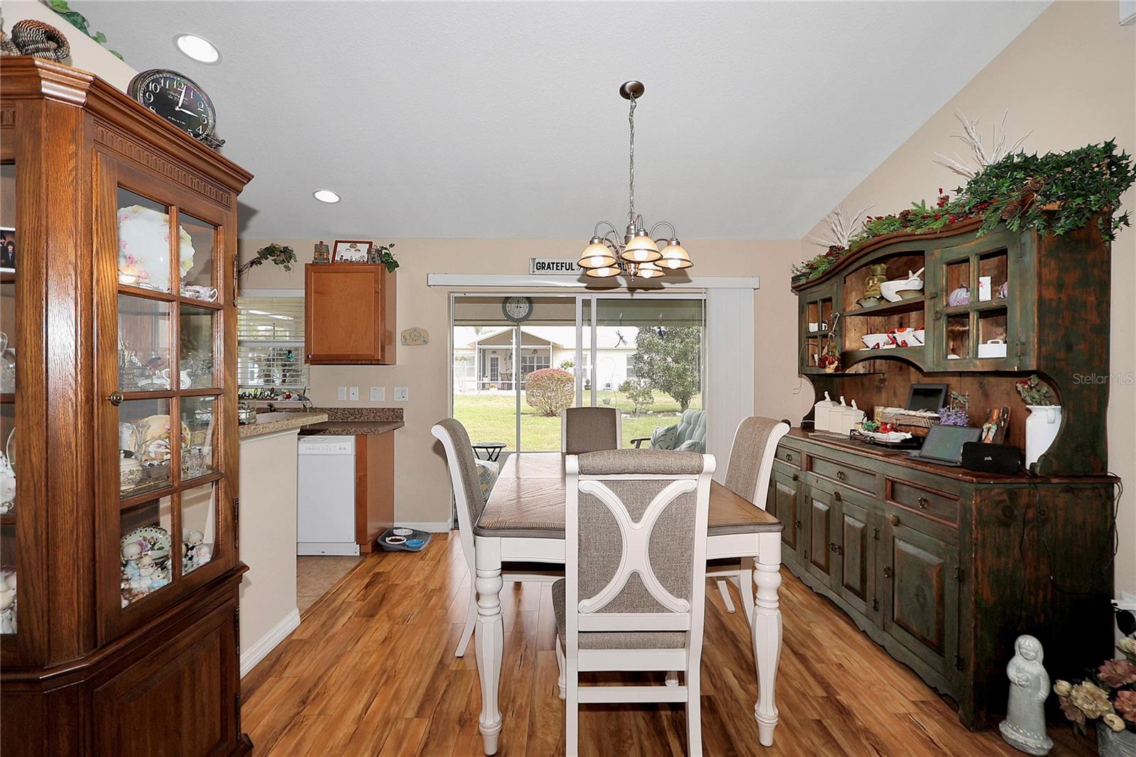 SUMMERGLEN - Residential