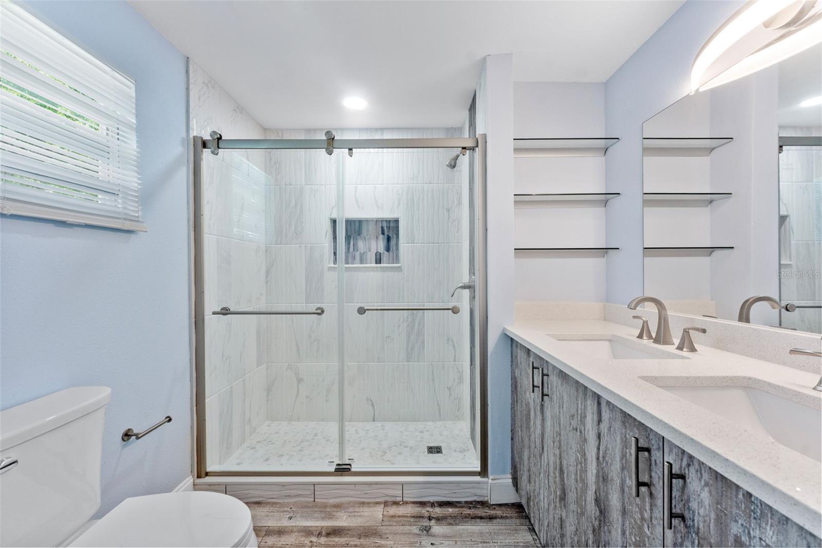 PINE GROVE - Residential