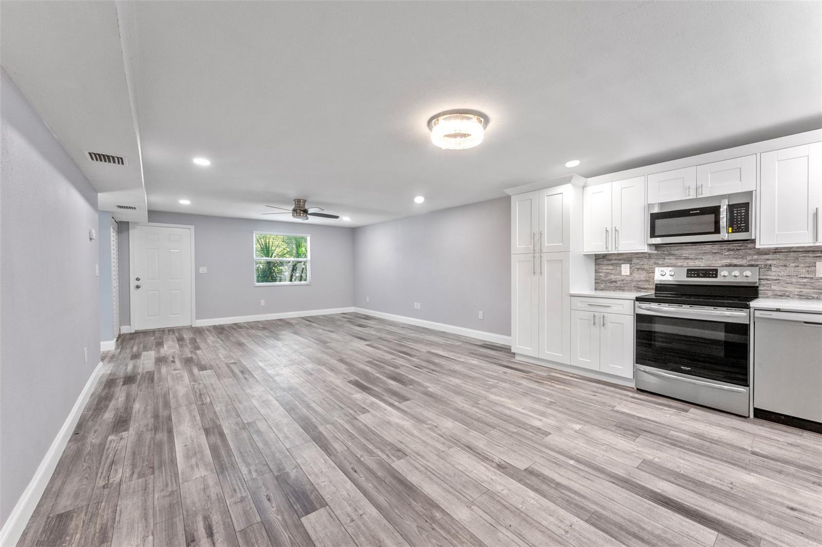 PINE GROVE - Residential