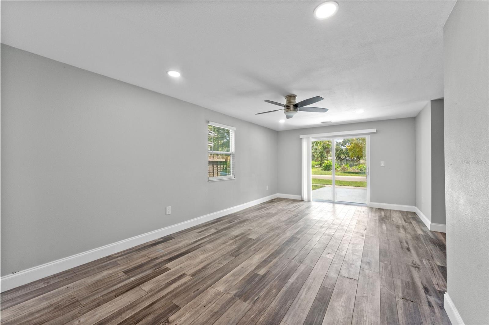 PINE GROVE - Residential