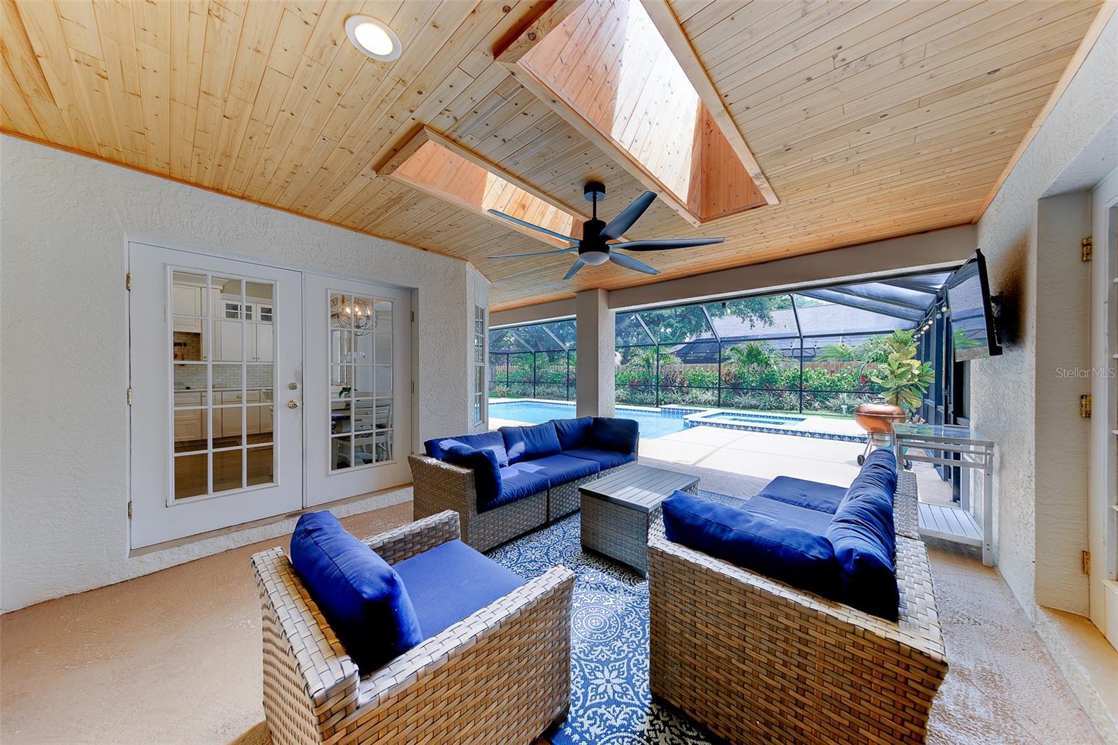BARRINGTON OAKS WEST - Residential
