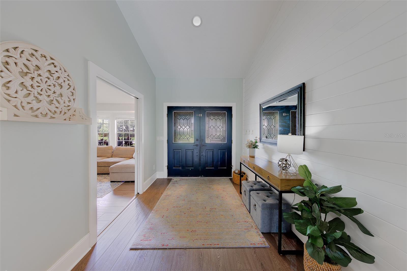 276 SHEFFIELD CIRCLE W