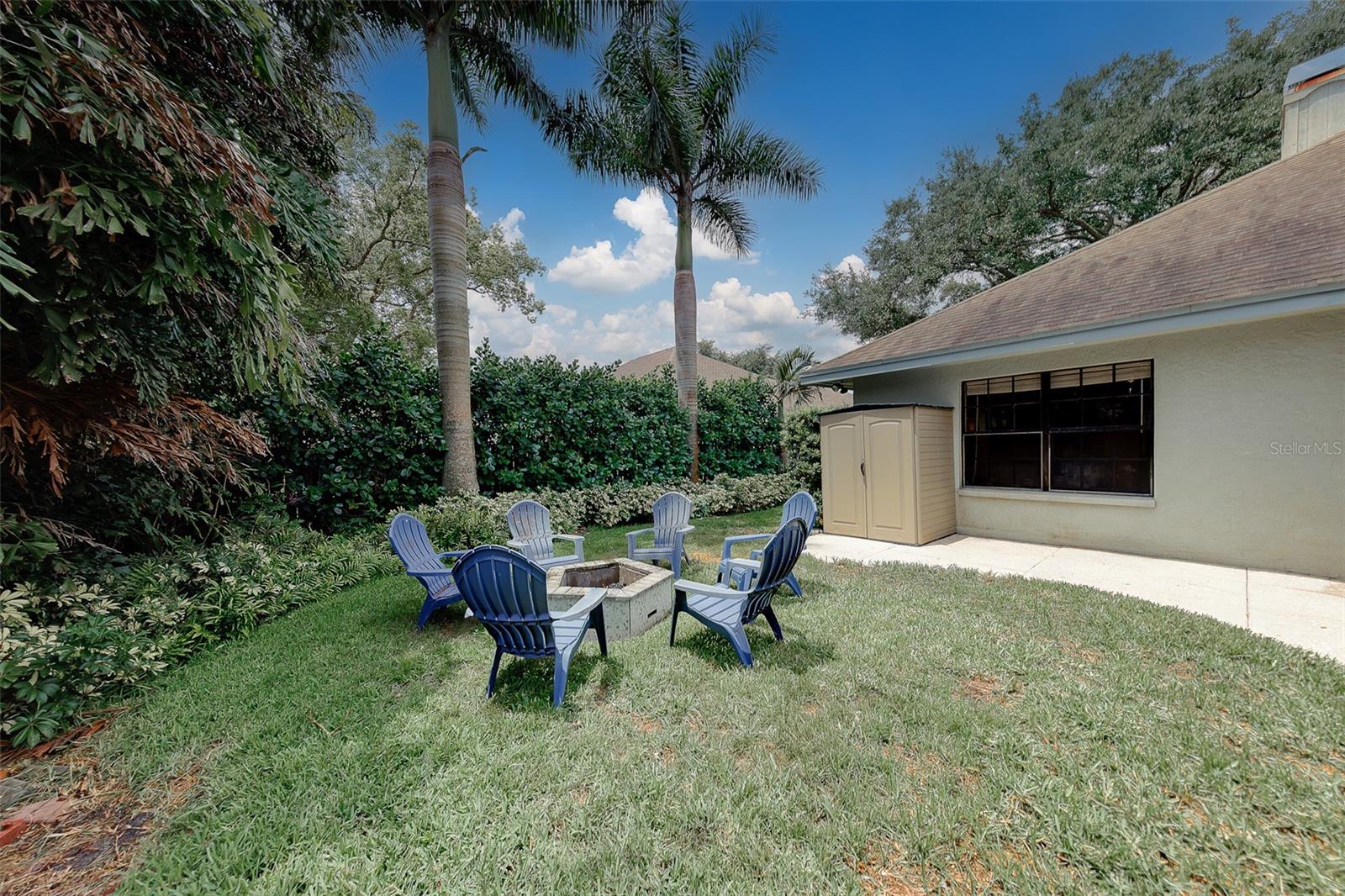 BARRINGTON OAKS WEST - Residential