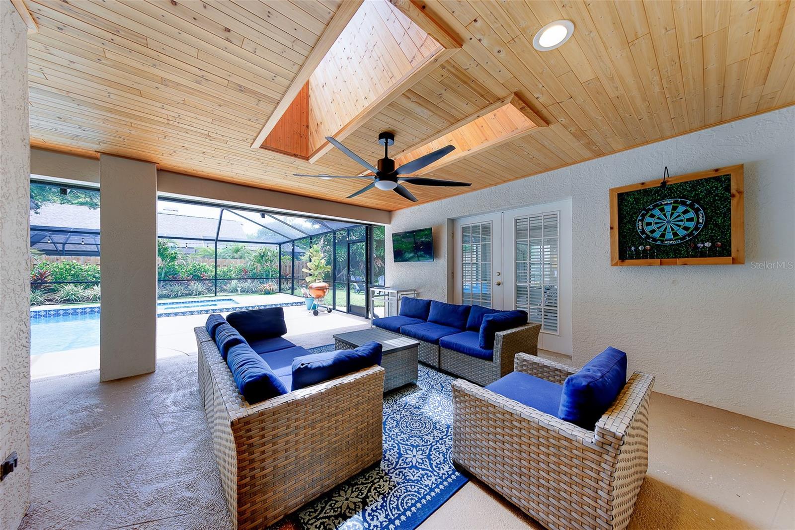 BARRINGTON OAKS WEST - Residential