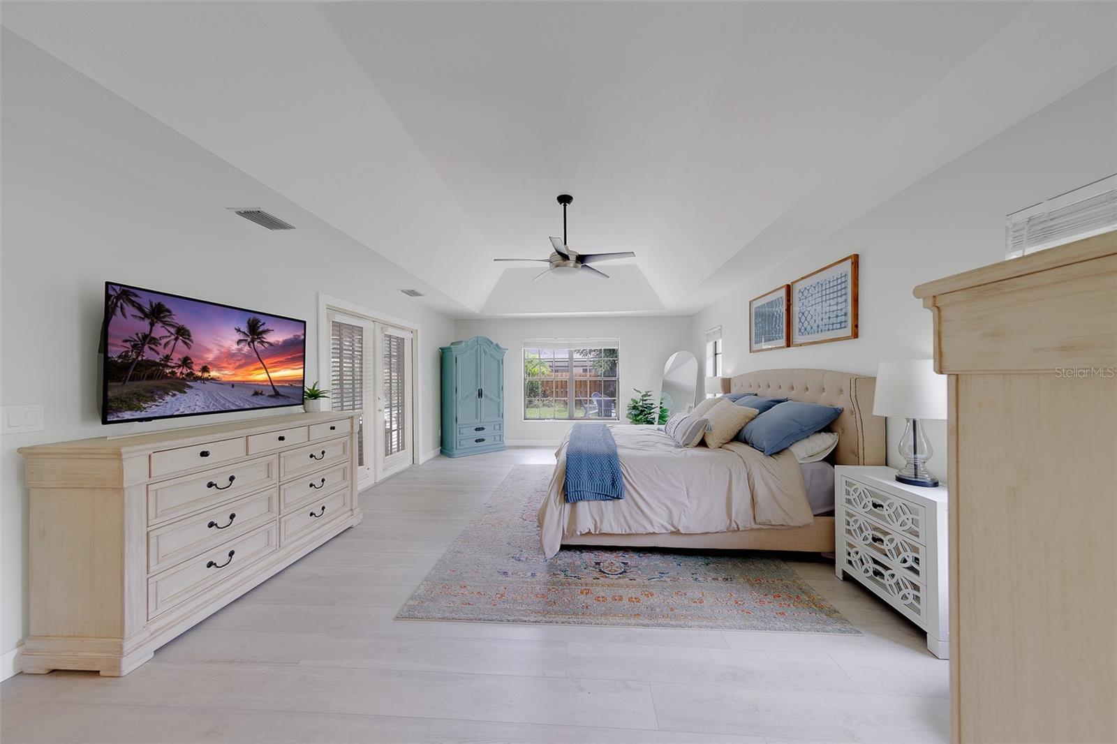 BARRINGTON OAKS WEST - Residential