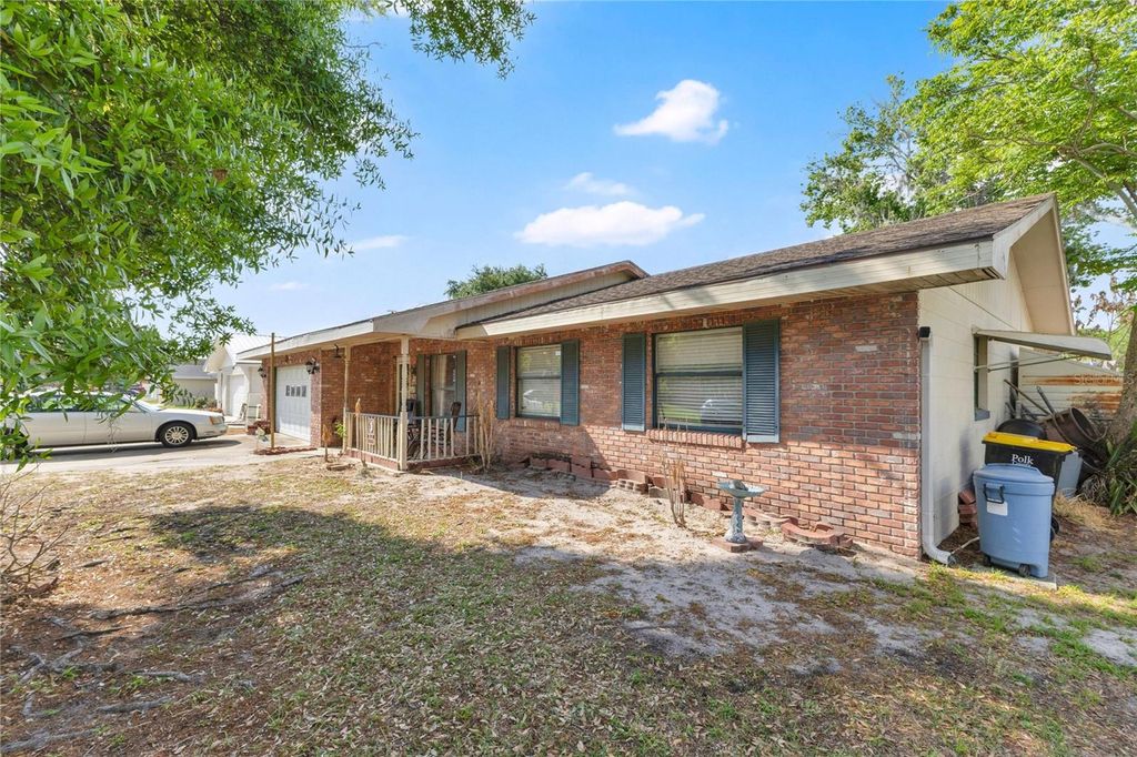 Photo of 112 Sandburg Lane, Winter Haven, FL 33884 (MLS # O6397818)