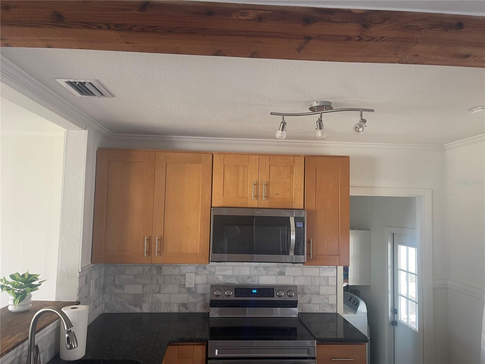 BAYHILL ESTATES - Residential Lease