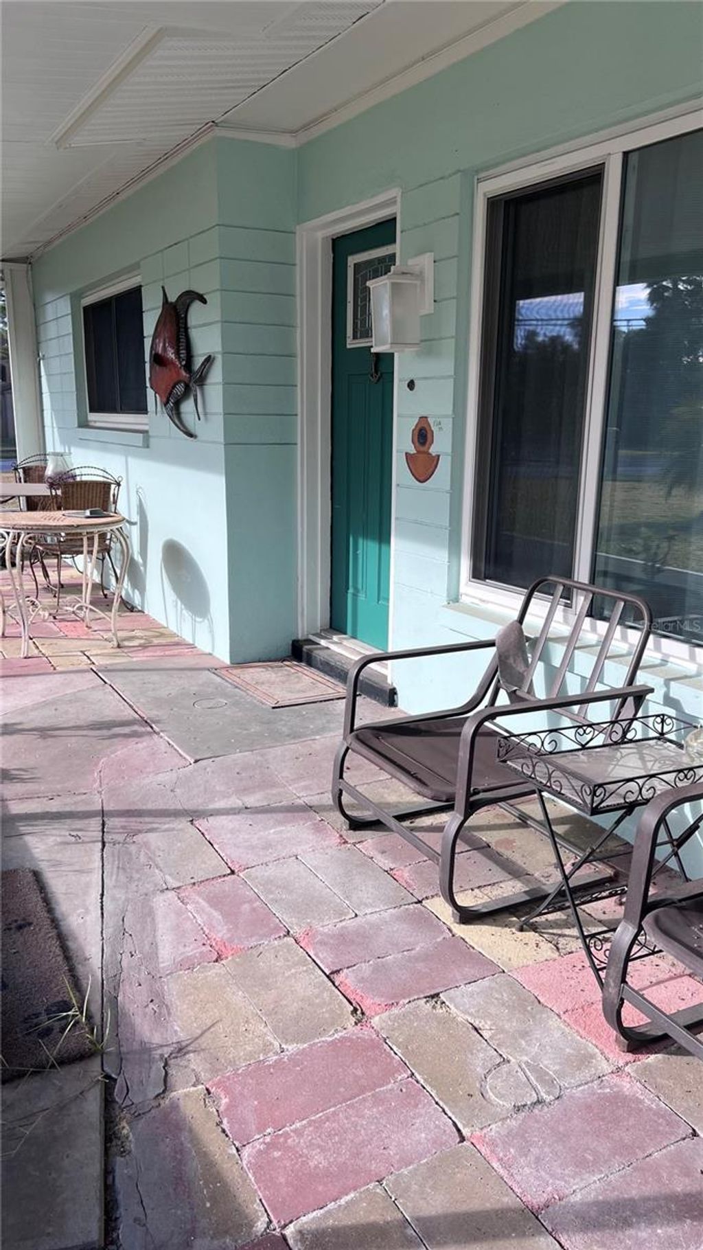 Photo of 701 Sunset Drive, Tarpon Springs, FL 34689 (MLS # W7882784)