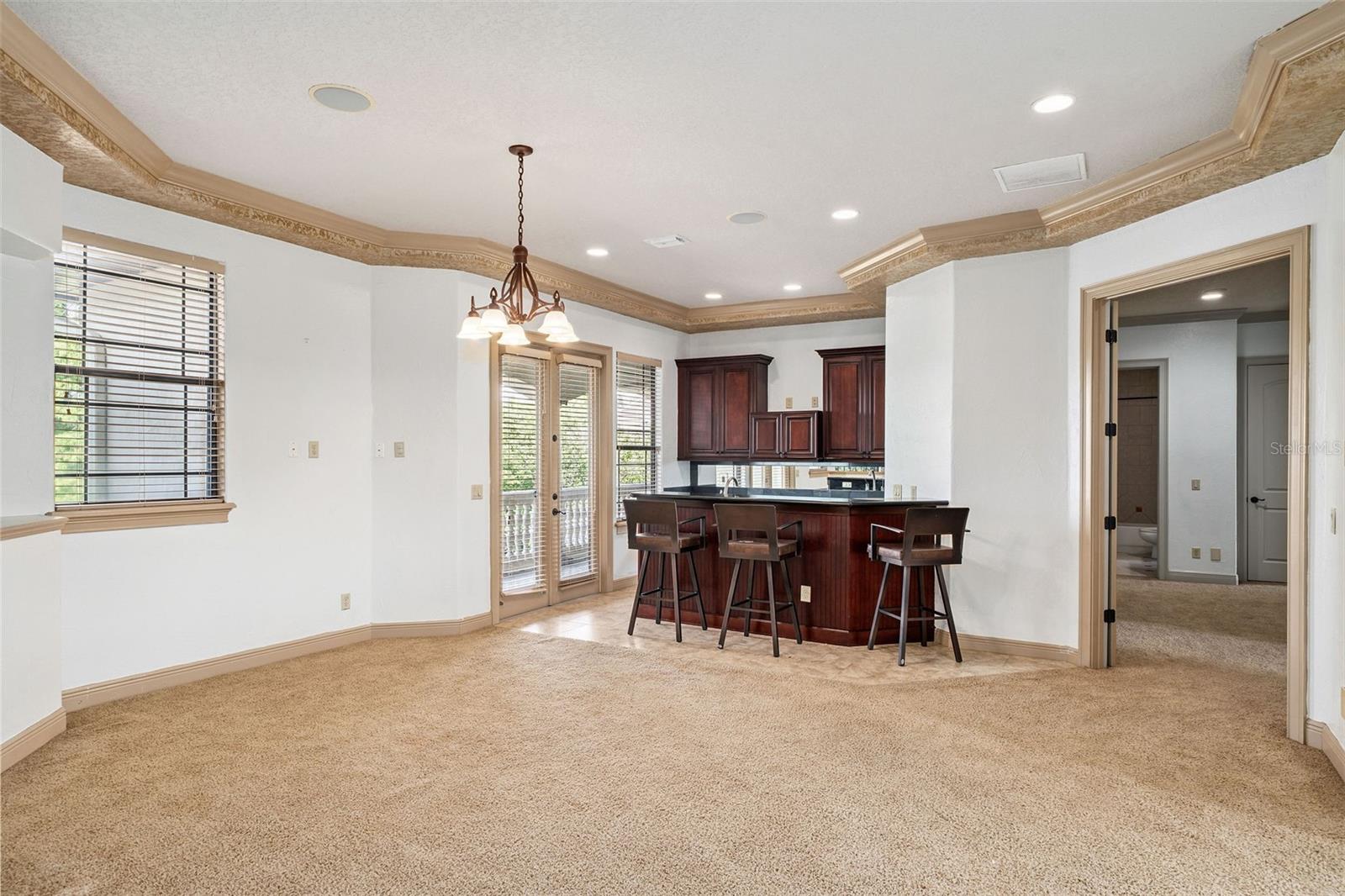 KEENES POINTE - Residential