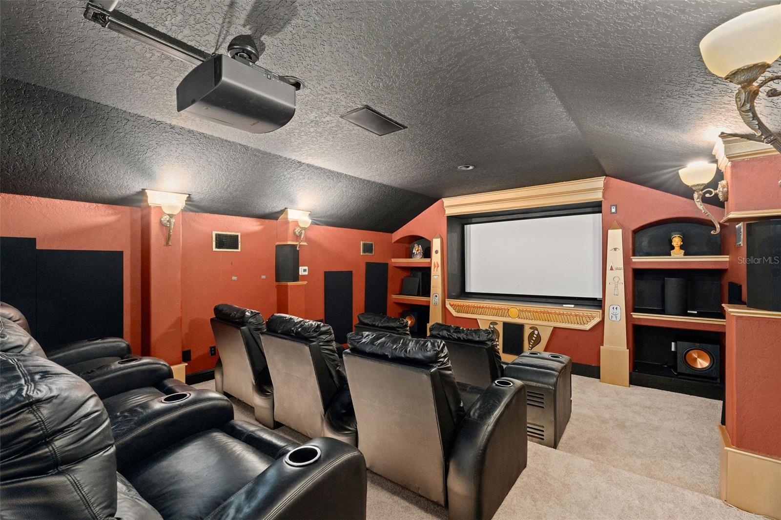 KEENES POINTE - Residential