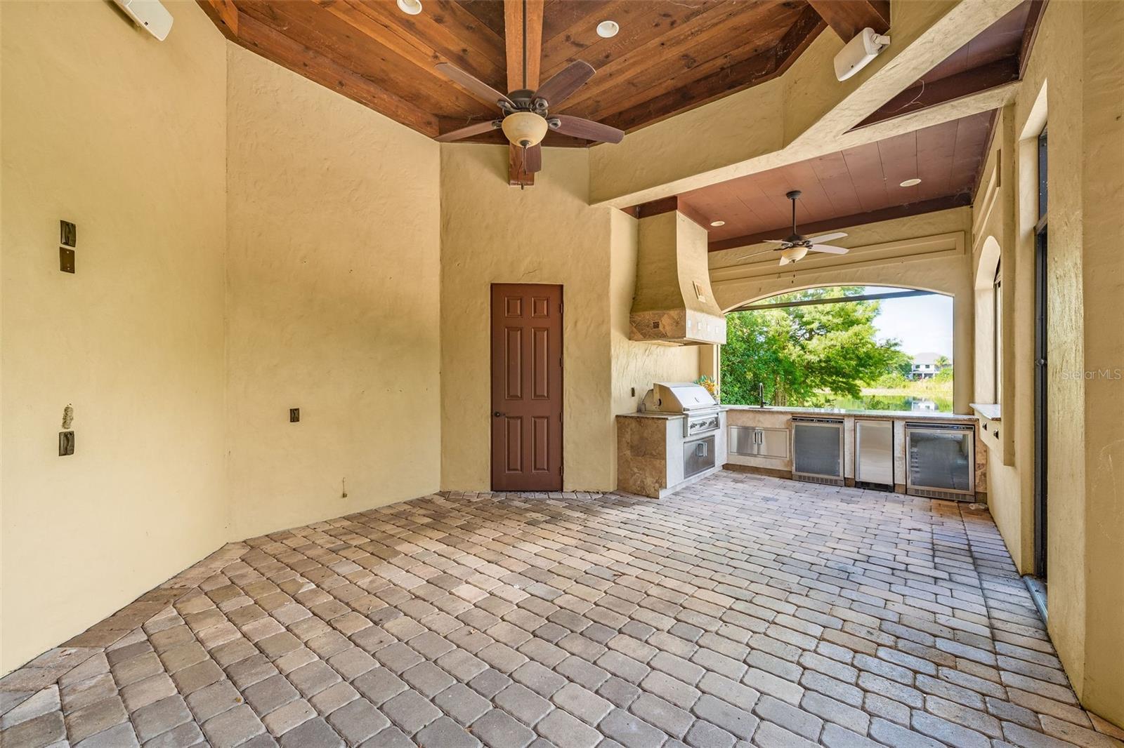 KEENES POINTE - Residential
