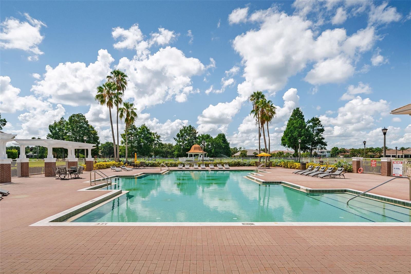 KEENES POINTE - Residential