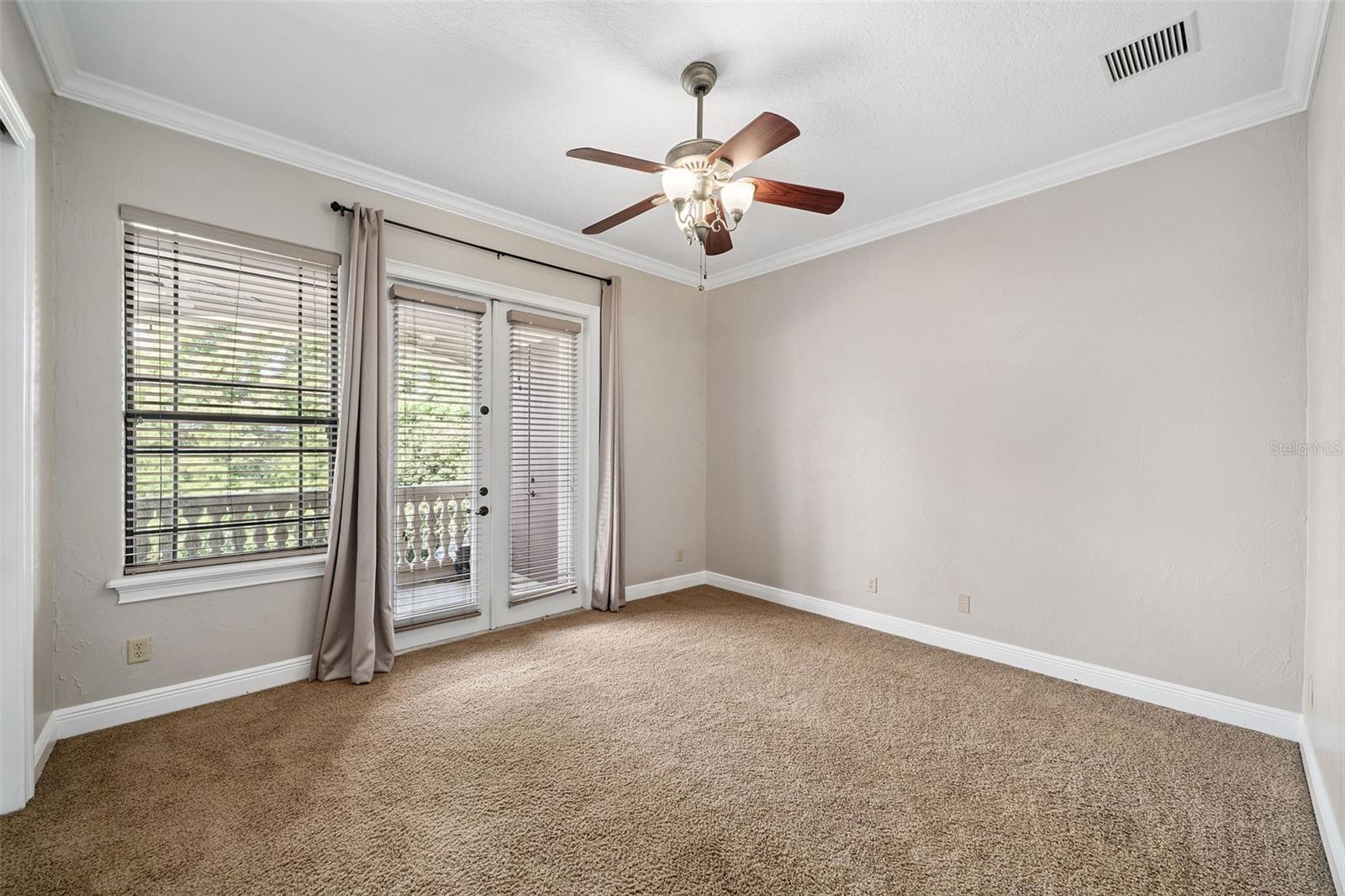 KEENES POINTE - Residential