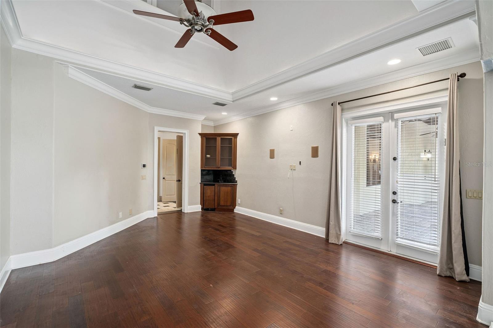 KEENES POINTE - Residential