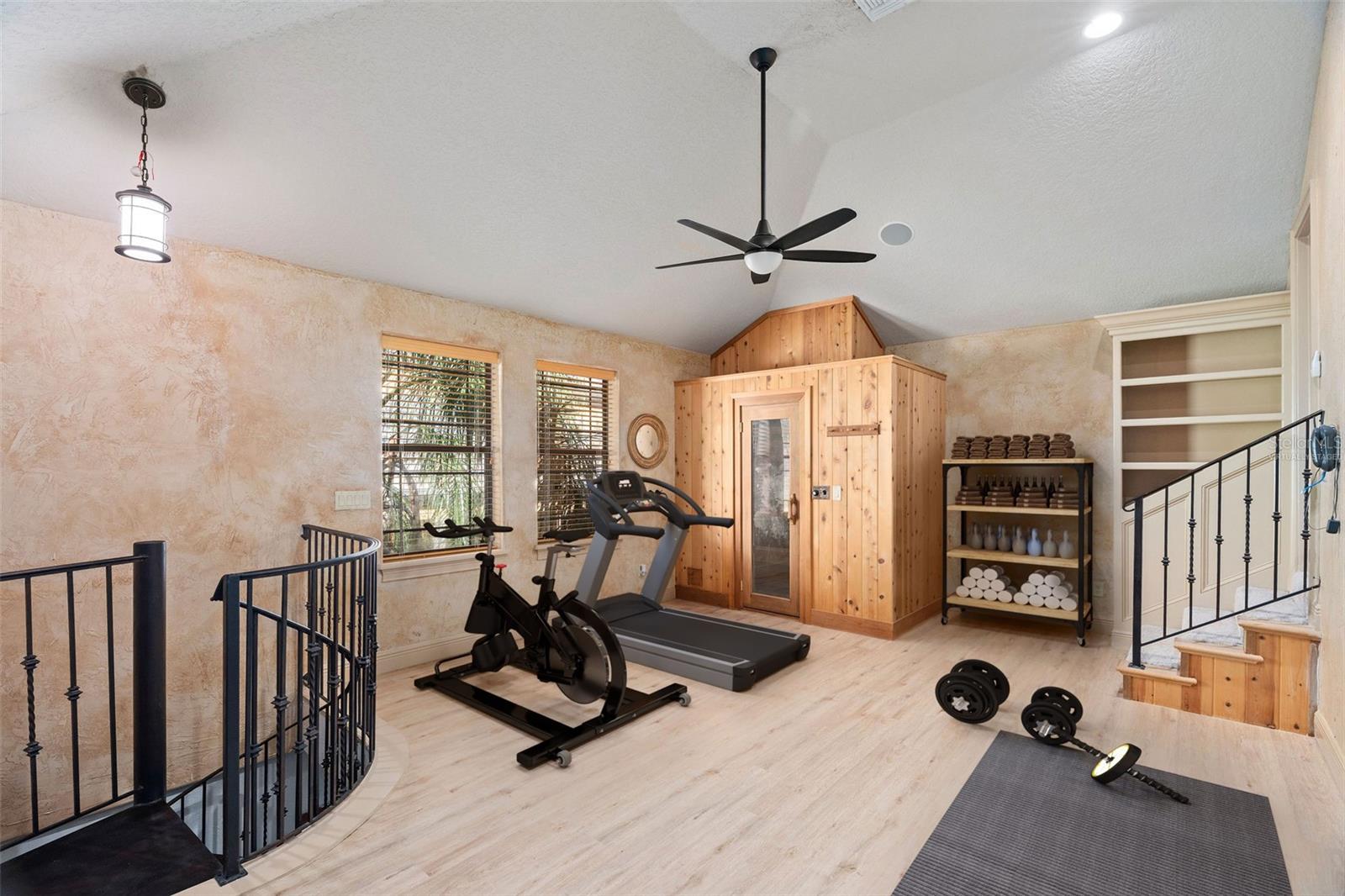 KEENES POINTE - Residential