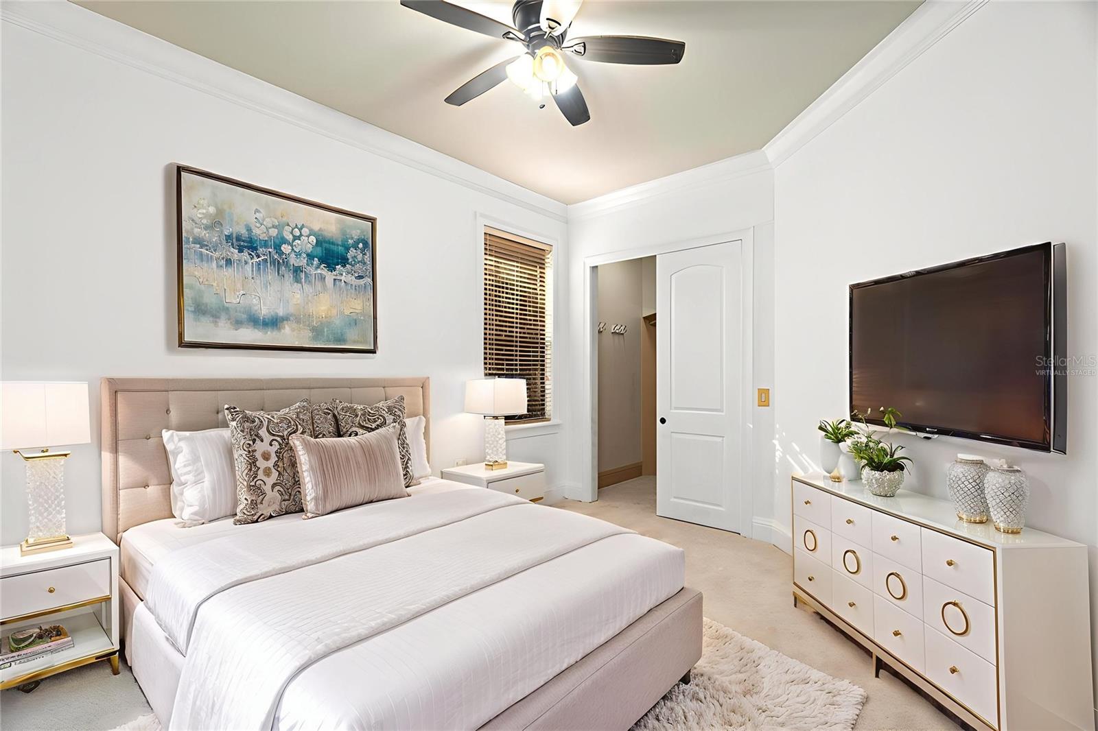 KEENES POINTE - Residential