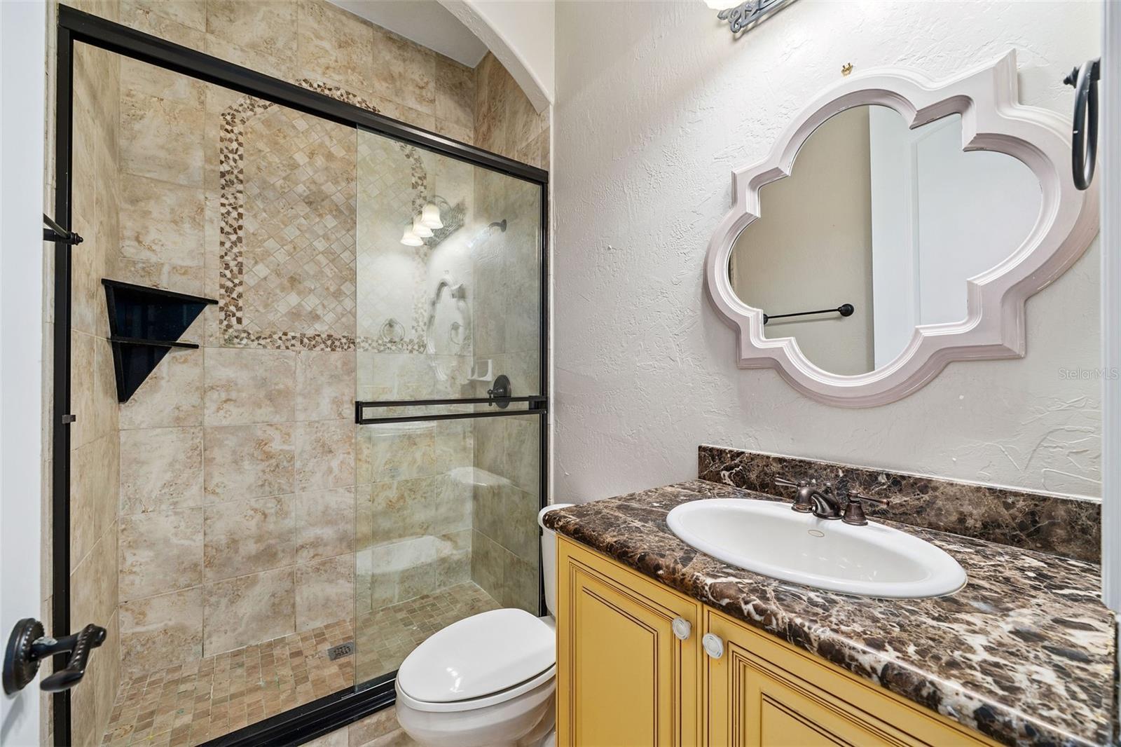 KEENES POINTE - Residential