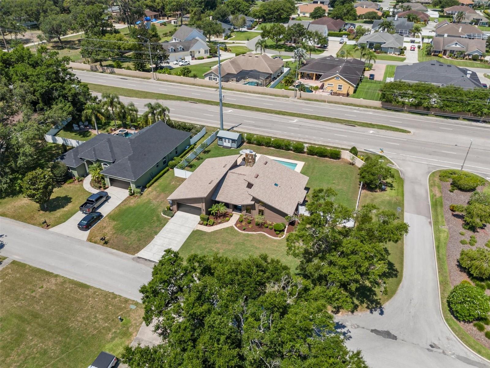 5519 CLUB HILL W