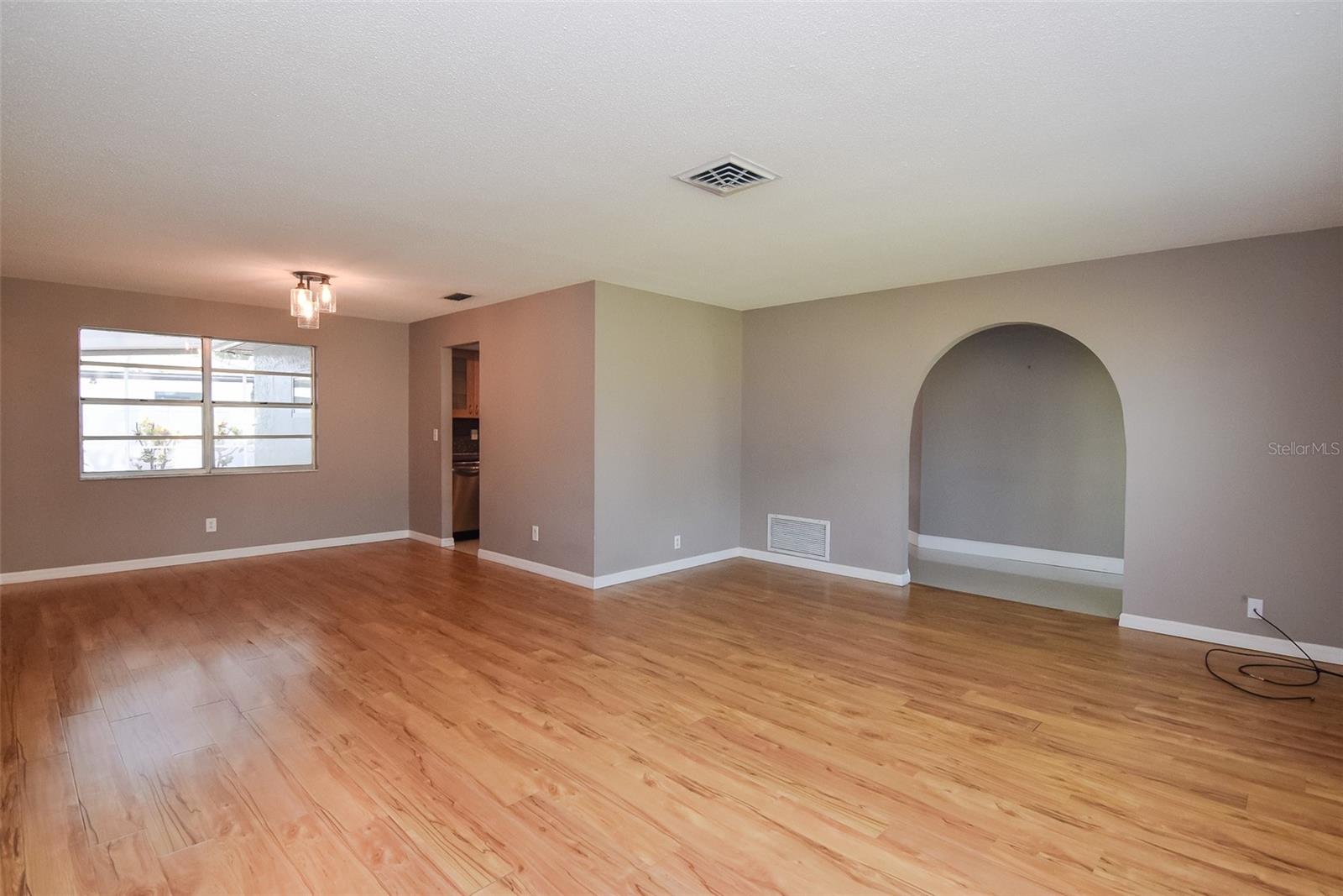 8483 MONARCH CIRCLE