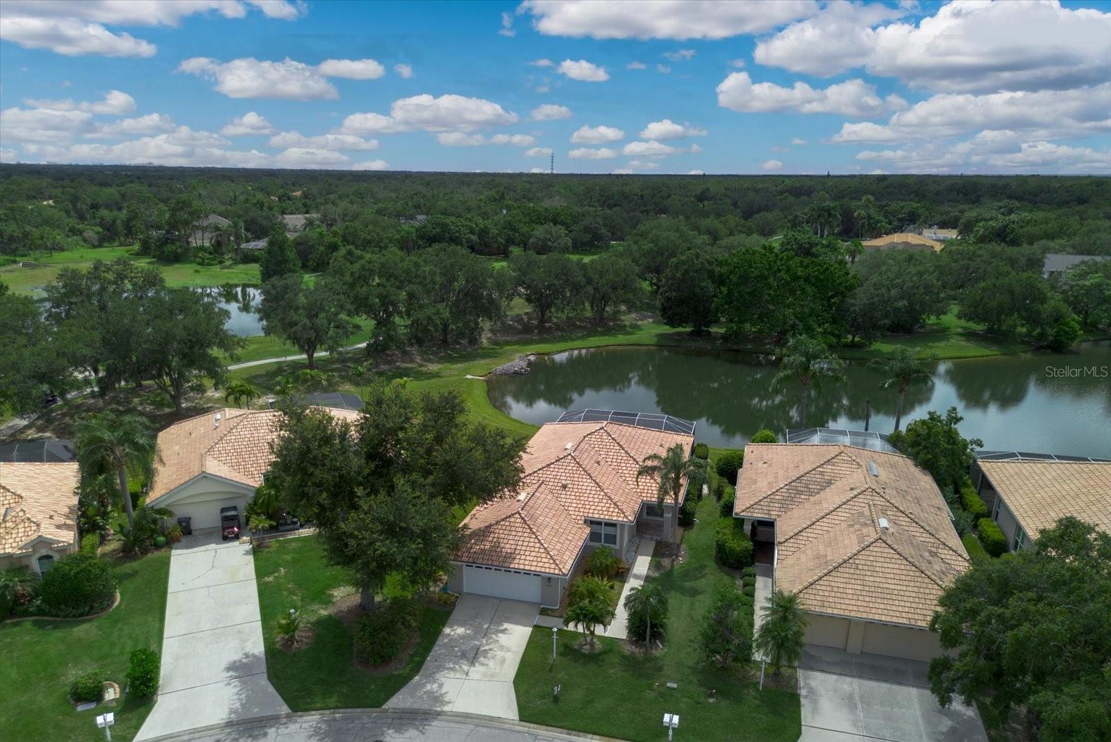 6726 HICKORY HAMMOCK CIRCLE