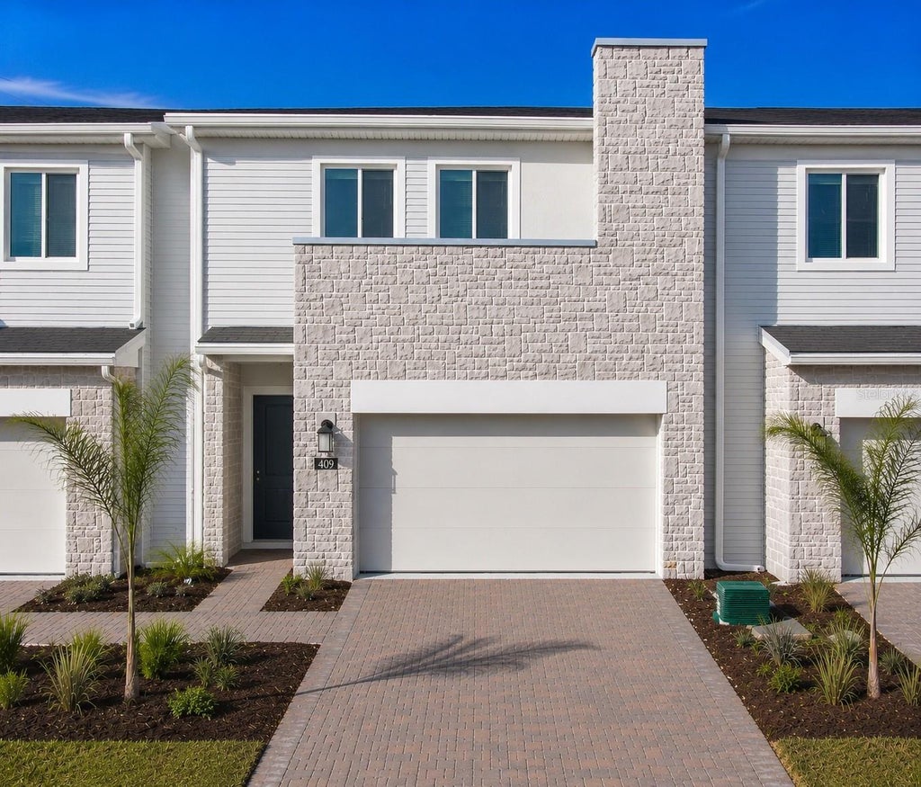 Photo of 409 Bogey Drive, Davenport, FL 33896 (MLS # O6446705)