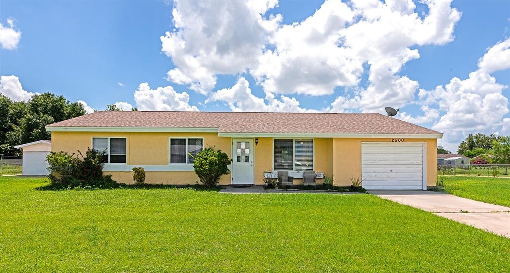 Photo of 2500 Roxbury Circle, North Port, FL 34287 (MLS # A4660510)