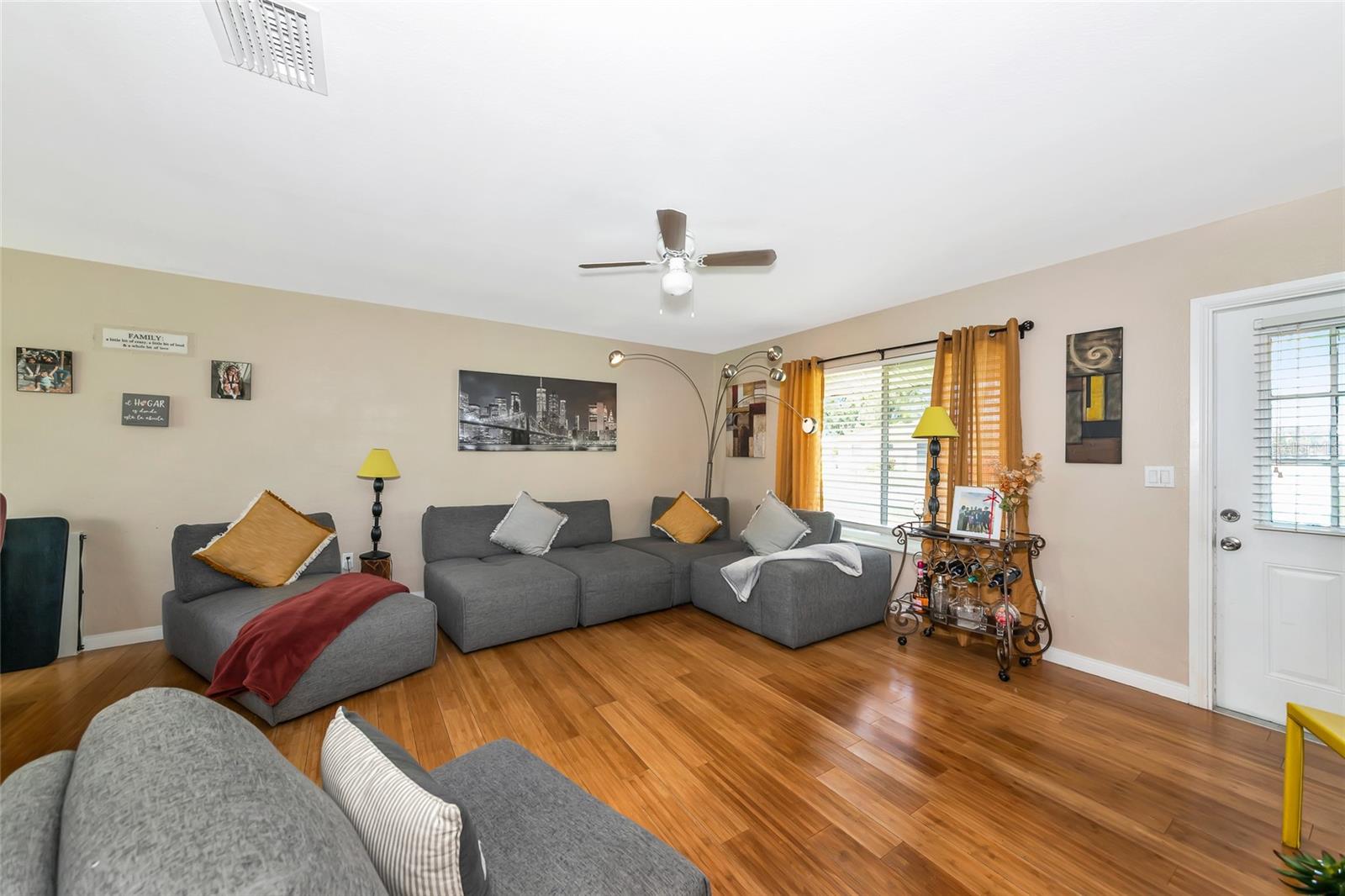 2500 ROXBURY CIRCLE