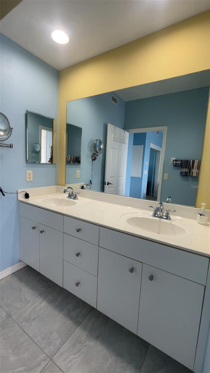 CAPE HAZE MARINA VILLAGE PH 01 - Residential Lease