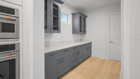 Tiny photo for 1615 Bellagio Loop, Tavares, FL 32778 (MLS # W7880648)