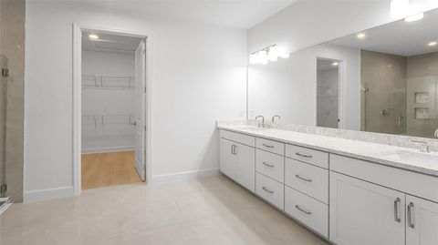 Tiny photo for 1615 Bellagio Loop, Tavares, FL 32778 (MLS # W7880648)