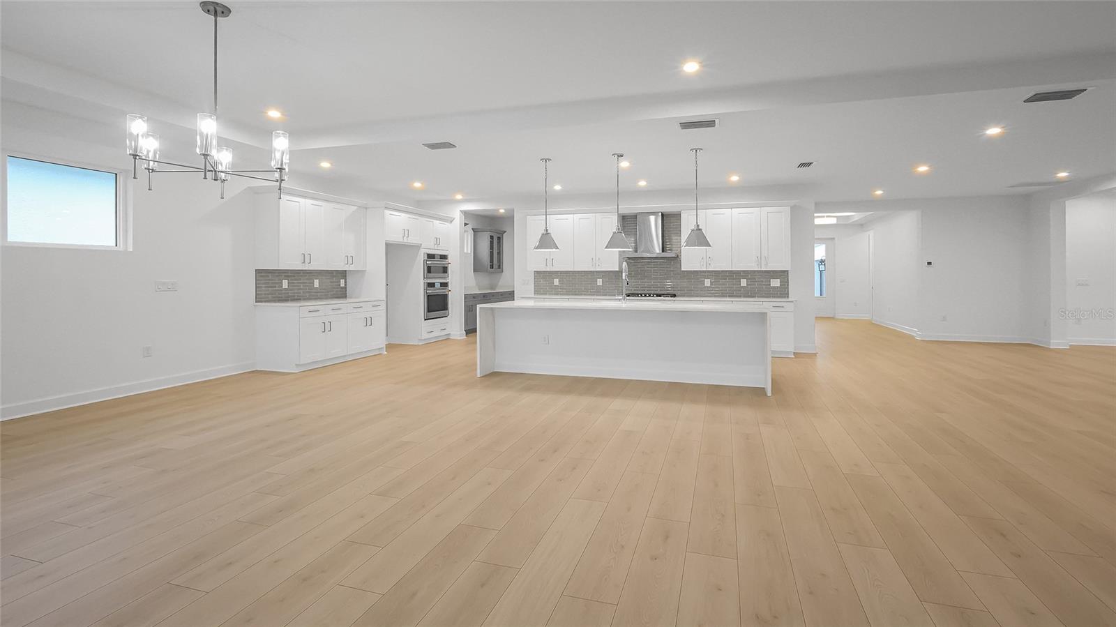 CRESSWIND AT LAKE HARRIS - Residential