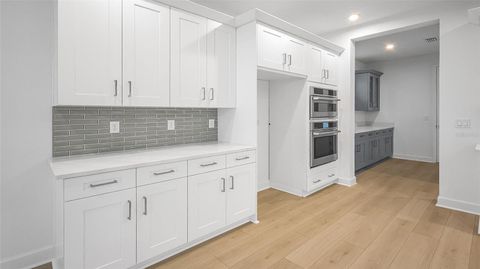 Tiny photo for 1615 Bellagio Loop, Tavares, FL 32778 (MLS # W7880648)