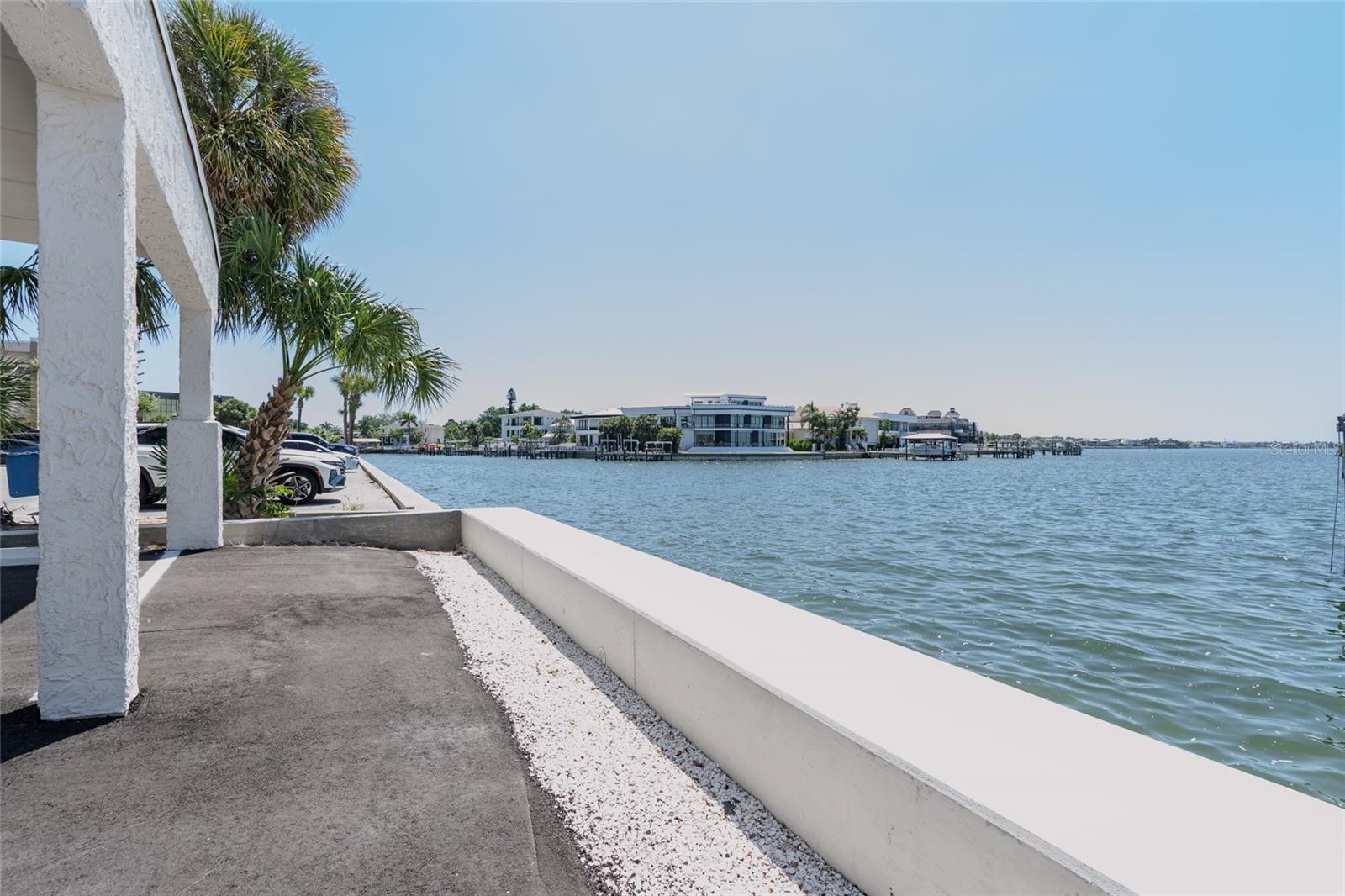 5700 MARINER CONDO APART - Residential