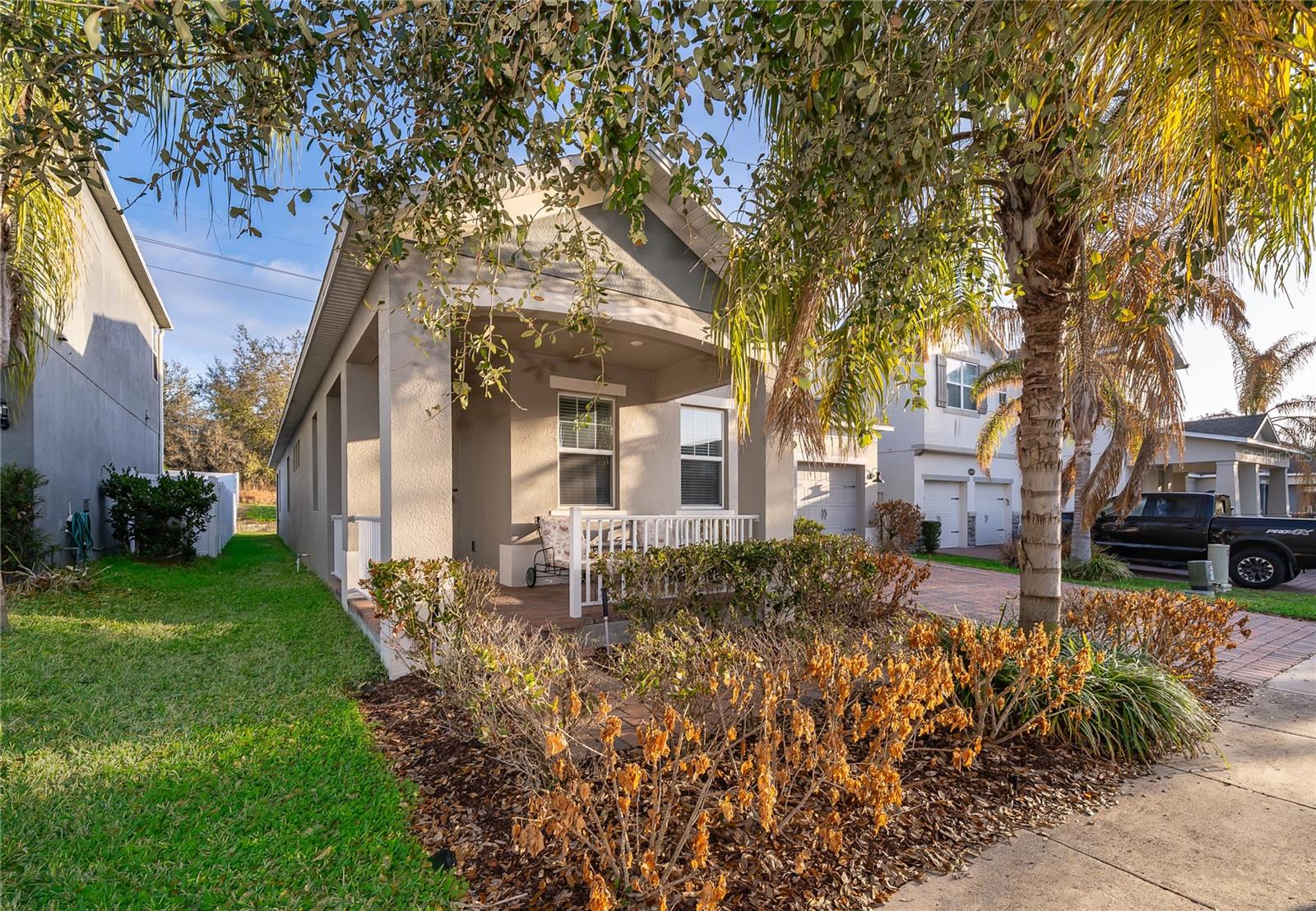 SUMMERLAKE GRVS - Residential