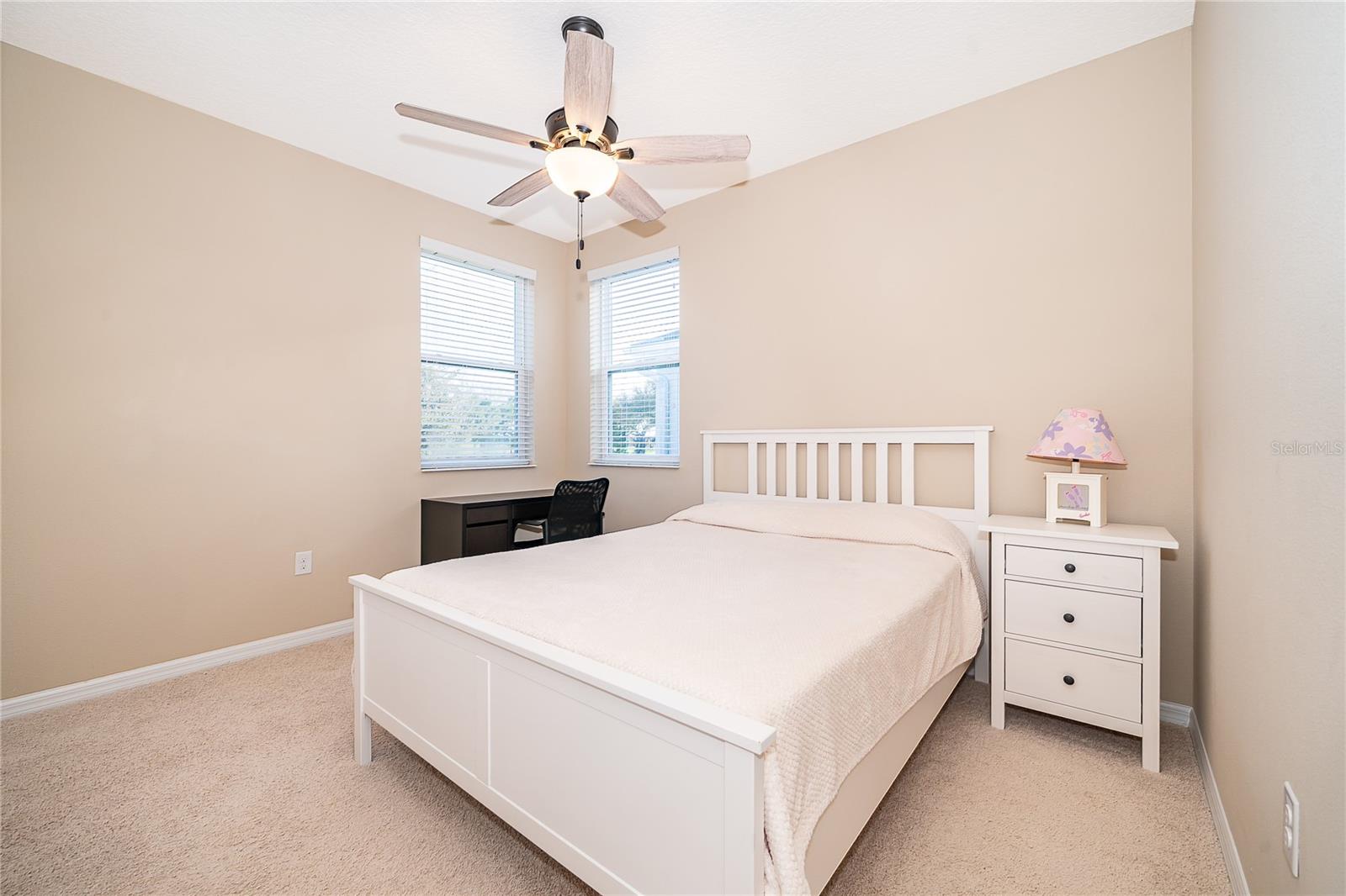 SUMMERLAKE GRVS - Residential