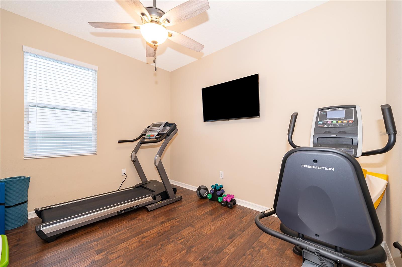 SUMMERLAKE GRVS - Residential