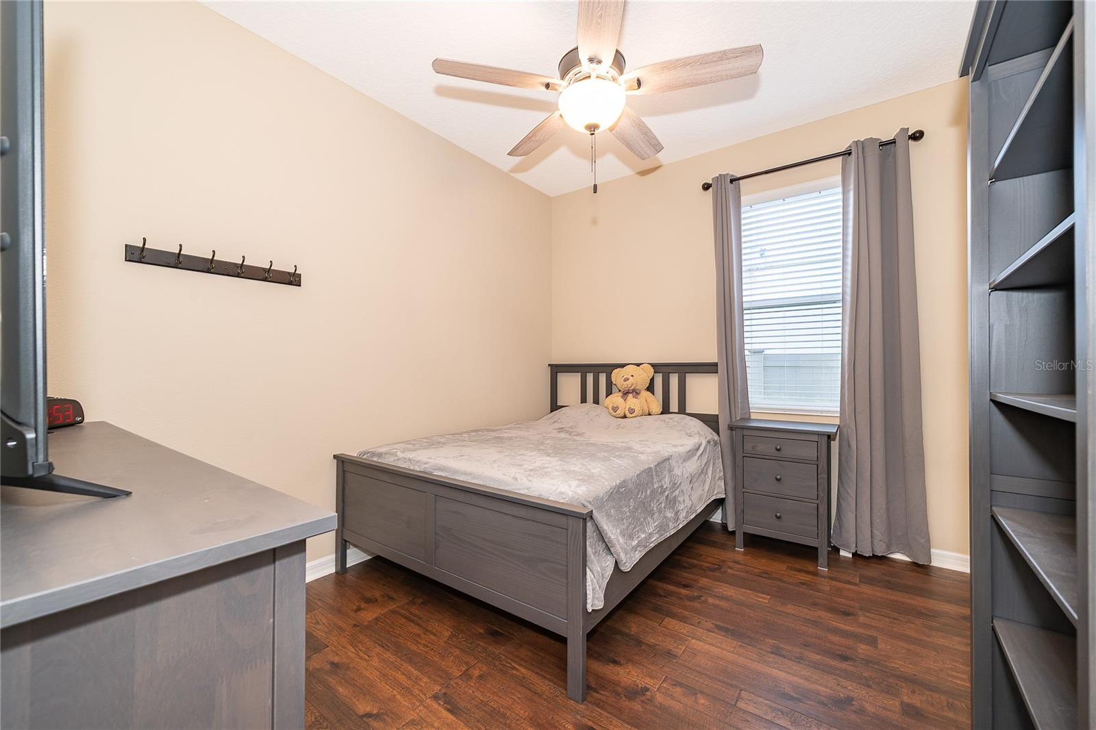 SUMMERLAKE GRVS - Residential