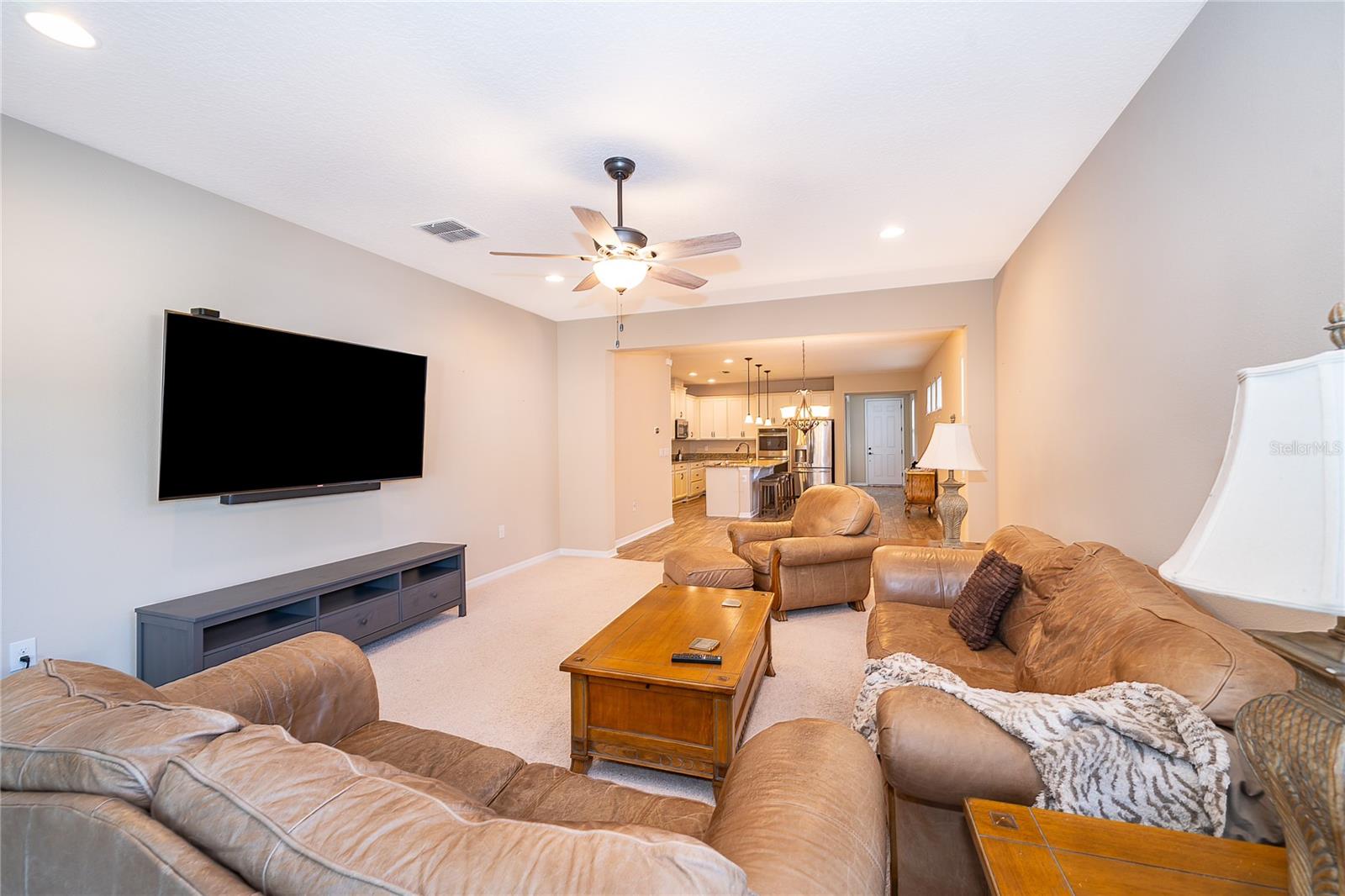 SUMMERLAKE GRVS - Residential