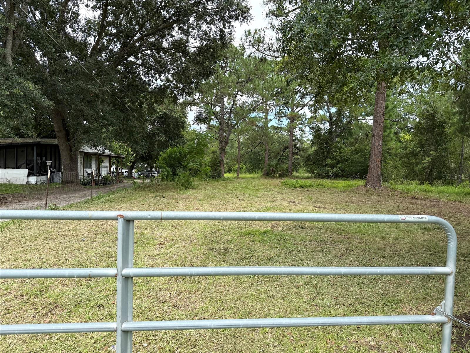 EAST ORLANDO ESTATES - Land