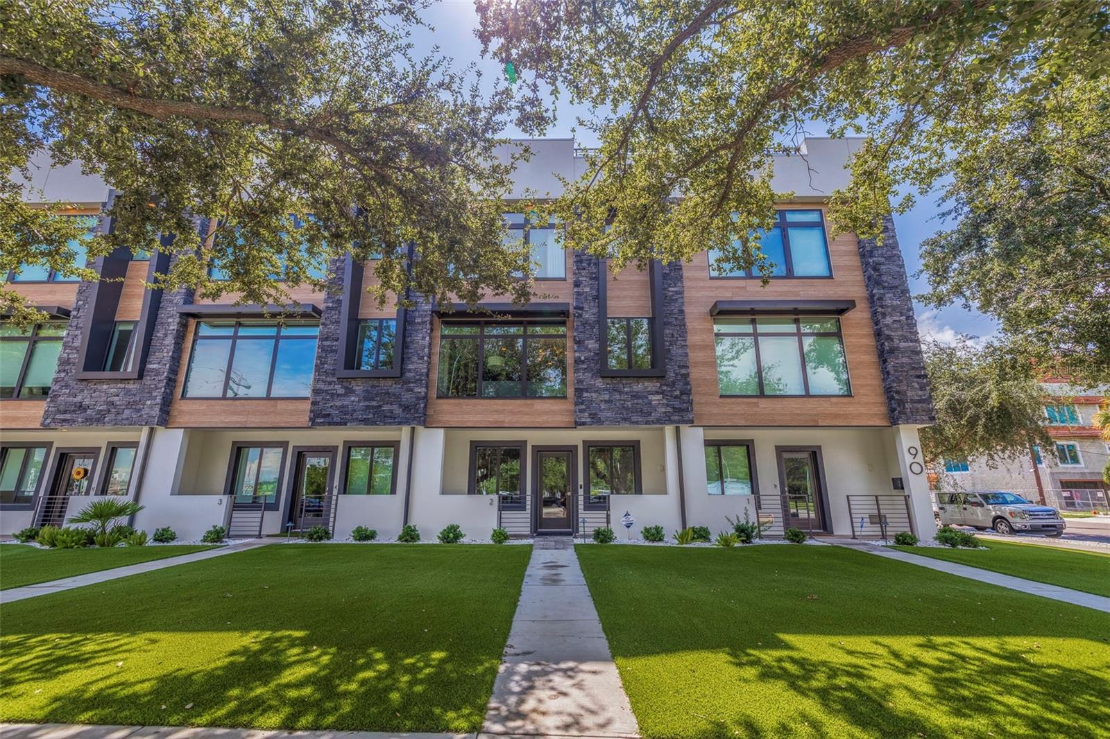 90 COLUMBIA DRIVE 2