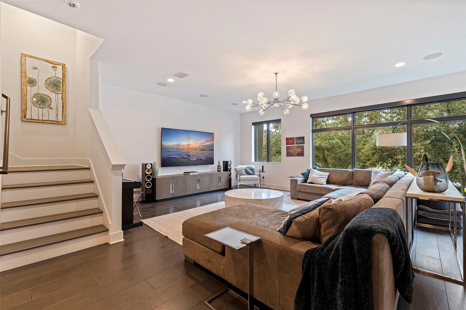 90 COLUMBIA DRIVE 2