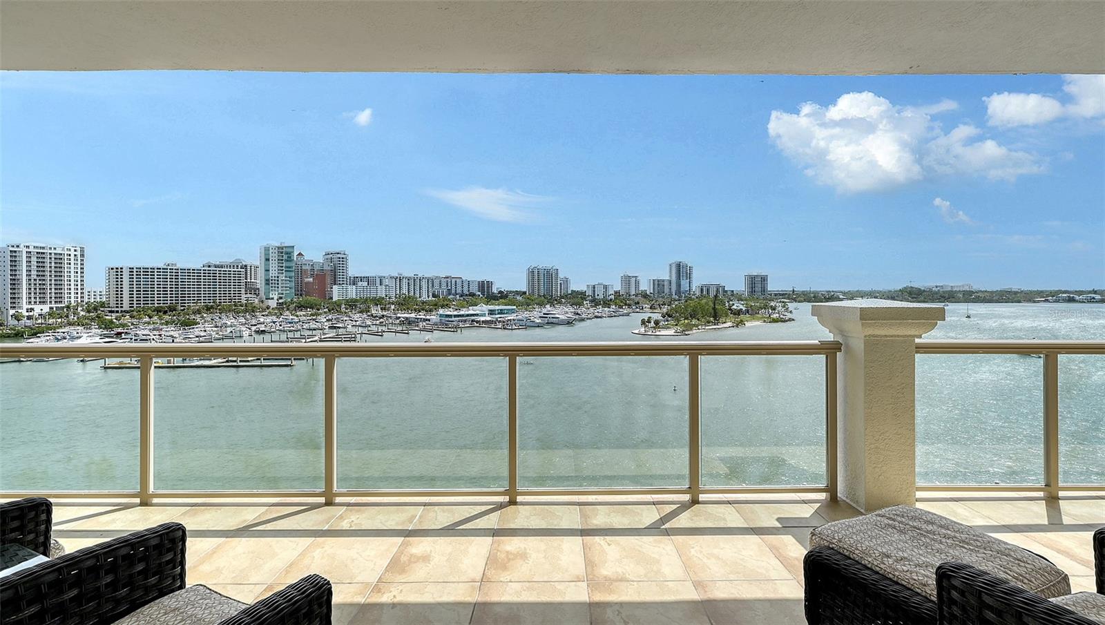 464 GOLDEN GATE POINT 702