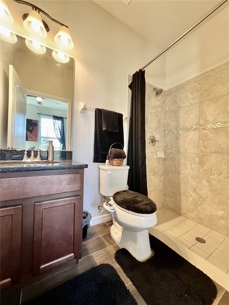 CARLTON LAKES PH 1A 1B-1 AN - Residential Lease