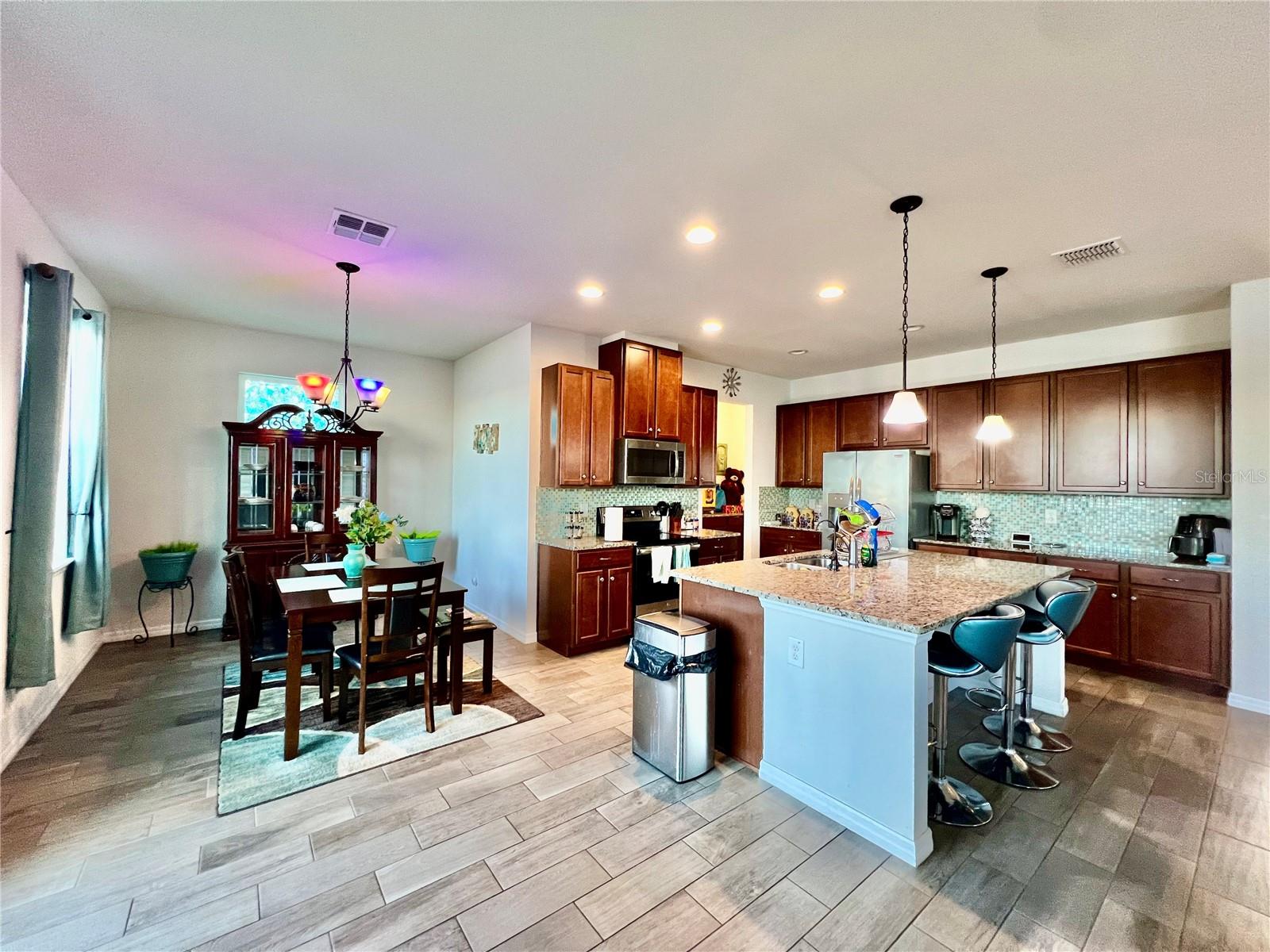 CARLTON LAKES PH 1A 1B-1 AN - Residential Lease