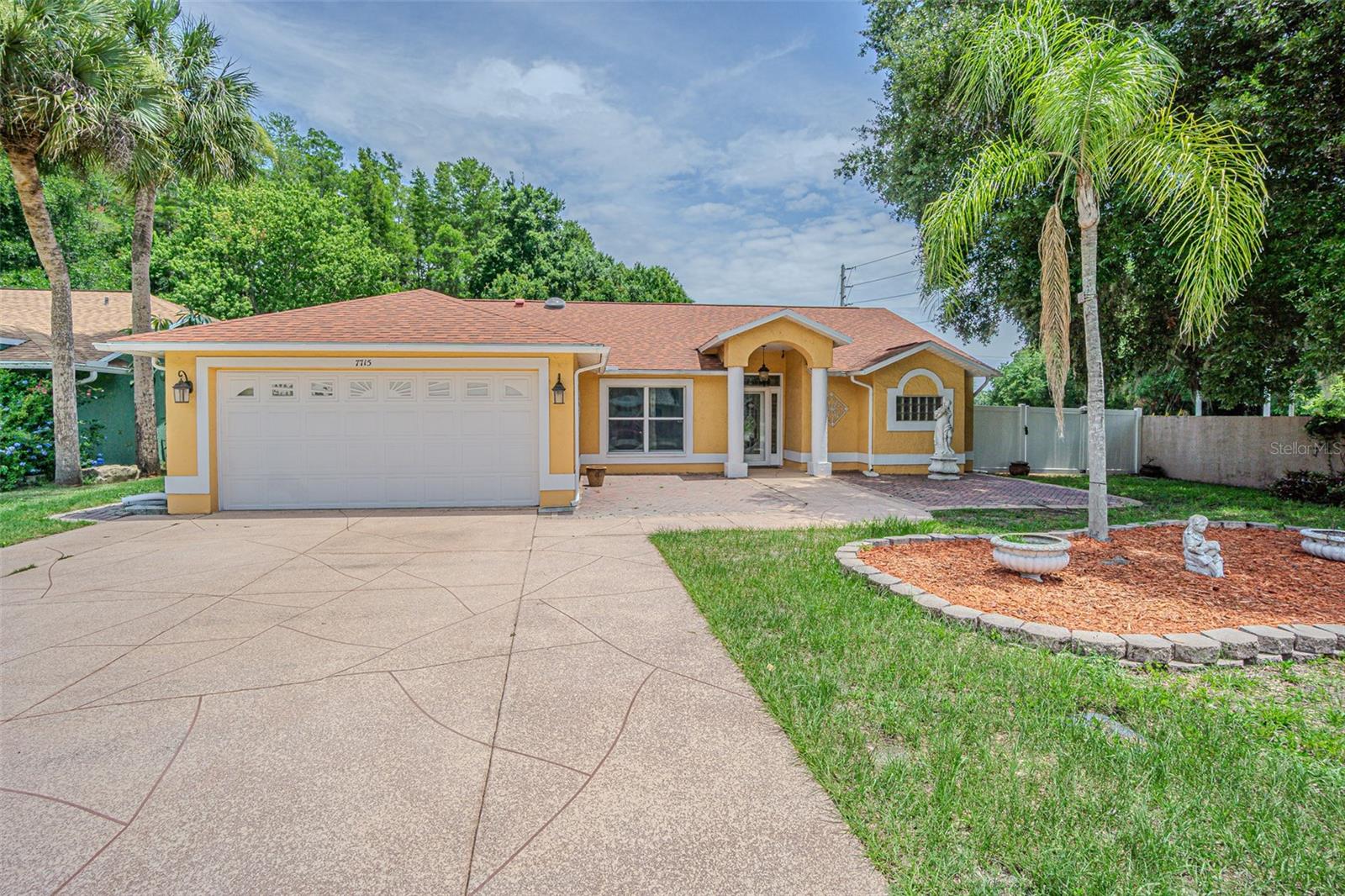 7715 CYPRESS TRACE COURT