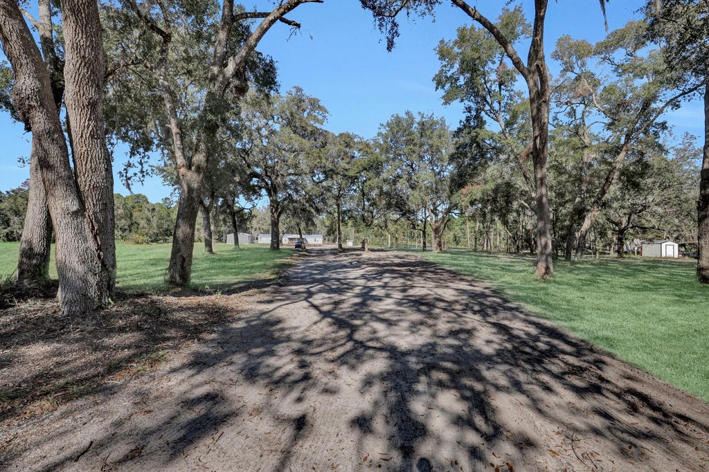 Photo of 141 Woods Road, San Mateo, FL 32187 (MLS # S5152248)