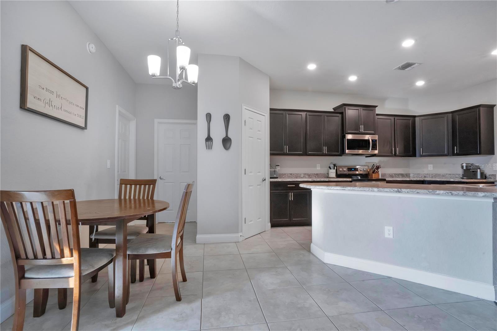 LAKESIDE PRESERVE PH I - Residential