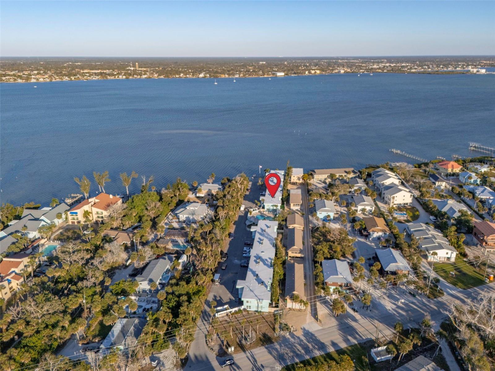 TIKI APTS BLDG 01 - Residential