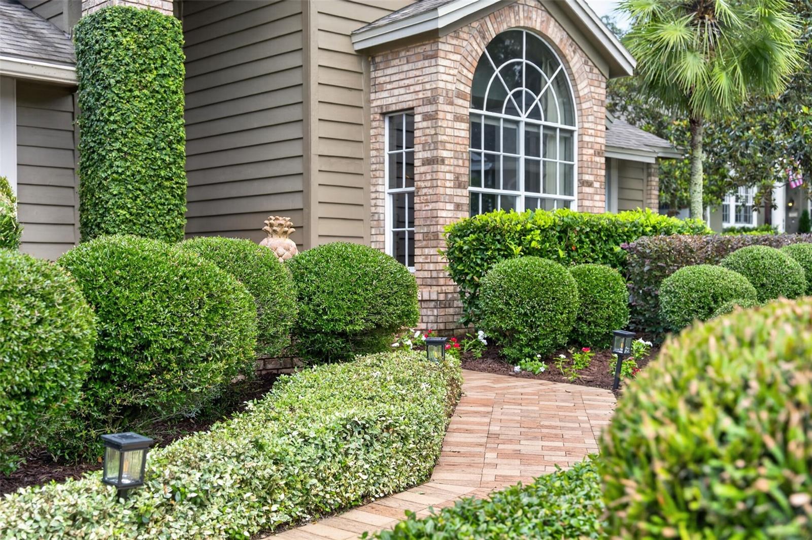 910 BEARDED OAKS TERRACE
