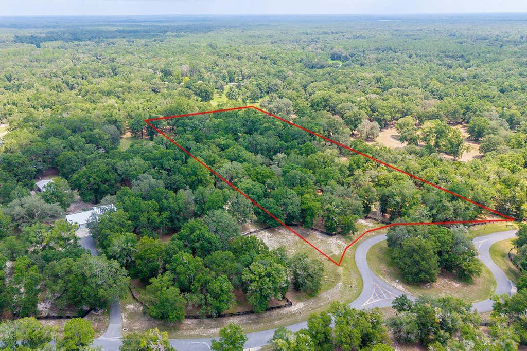 Photo of 4316 NE 27th Lane, High Springs, FL 32643 (MLS # GC542434)
